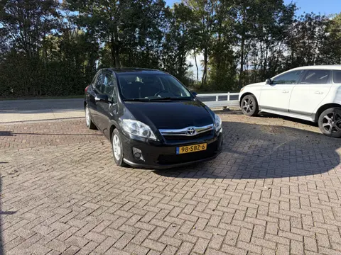 Toyota Auris 1.8 Full Hybrid Aspiration NAVI CRUISE CLIMA