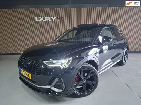 Audi Q3 35 TFSI S edition | Clima| Pano | Camera | Navi | Stoelverwarming |