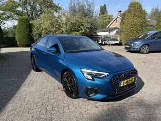 Audi A3 Limousine 30 TFSI Business edition (bj 2021)