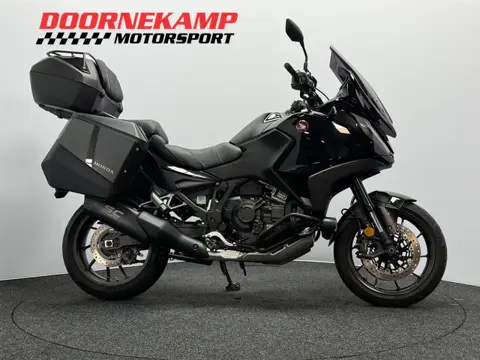 Honda NT 1100 DCT (bj 2022, automaat)