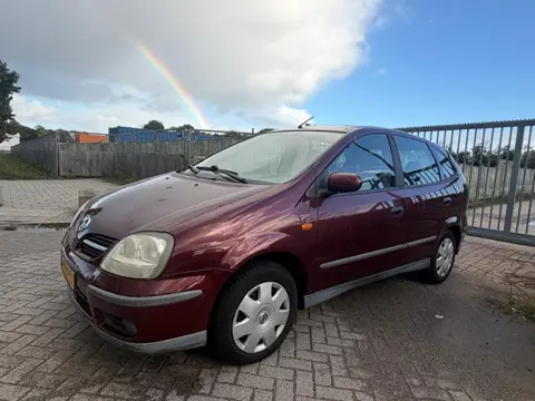 Nissan Almera Tino 1.8 Visia
