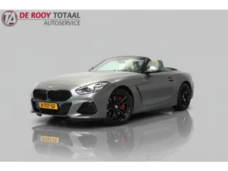 BMW Z4 Roadster sDrive30i | 259PK | Mat Grijs (Frozen Grey II) | M-Sport | Nederlandse auto | Leder 