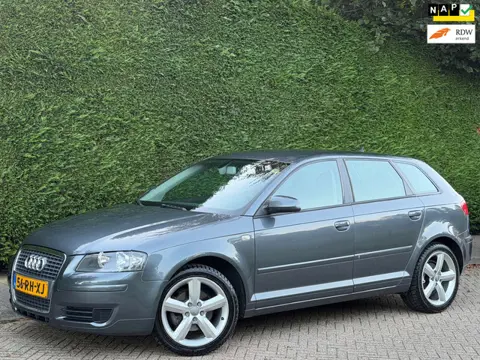 Audi A3 Sportback 2.0 FSI Attraction RIJDTSUPER/AUTOMAAT/APK