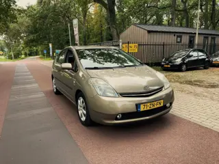 Toyota Prius 1.5 VVT-i Business Edition
