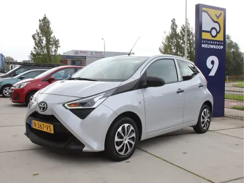 Toyota Aygo 1.0 VVT-i Sparco Carkit, Airco, NL-Auto, NAP Herfst aanbieding!