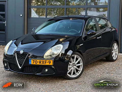 Alfa Romeo Giulietta Alfa romeo 1.6 jtd NAP NWE DISTR NWE BANDEN CRUISE LMV