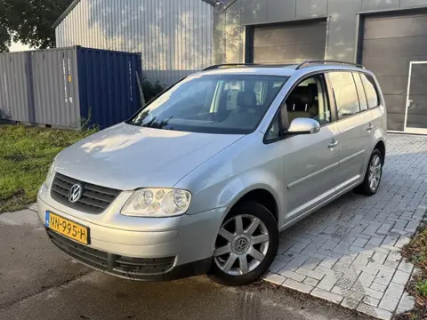 Volkswagen Touran 1.6-16V FSI Athene 7 zitter