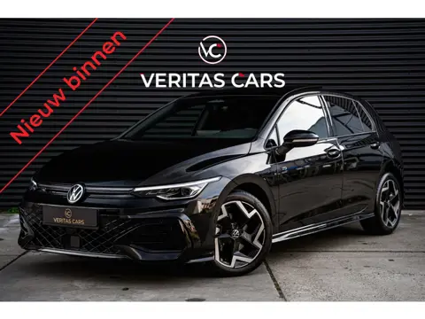 Volkswagen GOLF 1.5 eTSI R-Line 150PK|Pano|Drive Mode|IQ-Drive|Camera|ACC|Full Led|Keyless|Carplay e