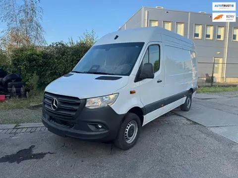Mercedes-Benz SPRINTER 317 1.9 CDI L2H2 RWD