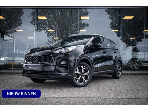 Kia Sportage 1.6 GDI DynamicLine ** Navigatie ** Bluetooth ** Camera ** 4x nieuwe Vredestein banden!