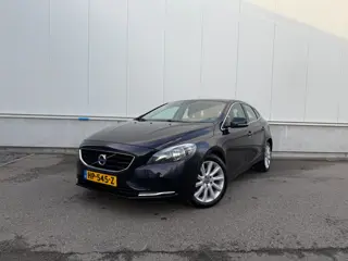 Volvo V40 2.0 D2 Summum Business / Airco / Navi / Cruise / Elektr. ramen / Parkeers. / Lm velgen / N