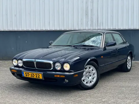 Jaguar XJ 3.2 V8 Executive |Bijna €10.000 geïnvesteerd| Onderhoudshistorie | YoungTimer | Leder | Cr