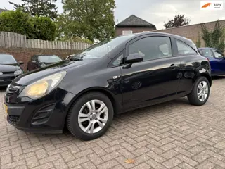 Opel Corsa 1.4-16V BlitZ / Rijd perfect APK nieuw