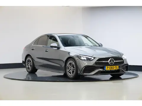 Mercedes-Benz C-klasse 180 AMG Line | Sfeerverlichting | Panoramadak | Stoelverw. |