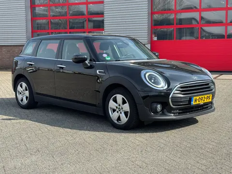MINI Clubman ONE 1.5 APK 09-12-2027 APK 09-12-2027 € 8250 Apple Carplay