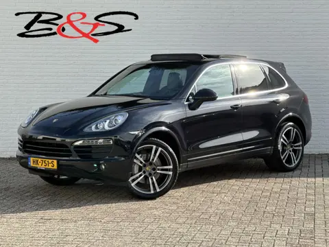 Porsche Cayenne 4.8 S Luchtvering Trekhaak Panorama Camera 21 inch Verwarmde voorruit Bose