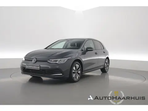 Volkswagen Golf 1.0 TSI Life | Rijklaar! | Dig. Cockpit | Camera | PDC V+A | Apple CarPlay | Stoel- 