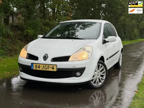 Renault Clio 1.2 TCE Collection | Airco + Cruise Nu € 1.499,- !!!
