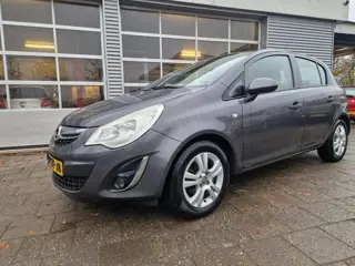 Opel Corsa 1.2-16V Cosmo