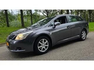Toyota Avensis Wagon 1.6 VVTi - NL Auto - EXPORT - BJ 2011