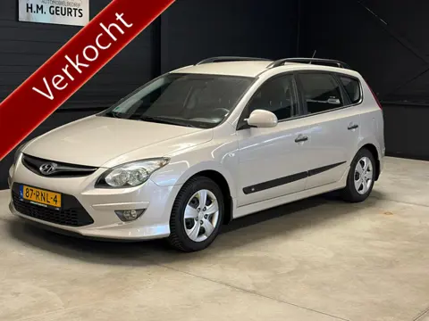 Hyundai i30 CW 1.6 Automaat !! VERKOCHT !! (bj 2011)