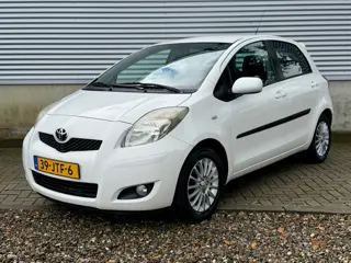 Toyota Yaris 1.3 VVTi Dynamic 101pk [1e eig, dealer oh, cruise,airco ]