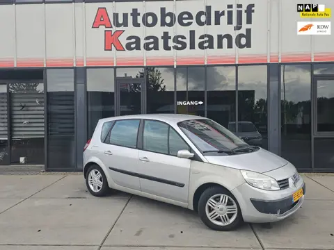 Renault Grand Scénic 2.0-16V Expression Comfort - Automaat - Trekhaak