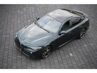 Alfa Romeo Giulia 2.0 T Veloce AWD Q4 Skywindow