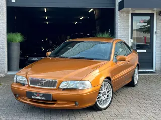 Volvo C70 Coupé 2.3 T-5 Tourer Automaat | 241 PK | Saffron Metallic | 18 INCH BBS Triton | Orig. NL 