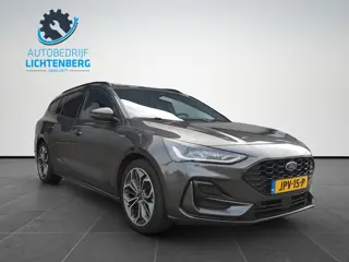 Ford Focus Wagon 1.0 EcoBoost Hybrid ST Line ACC / Camera / Trekhaak / Dodehoekdetectie