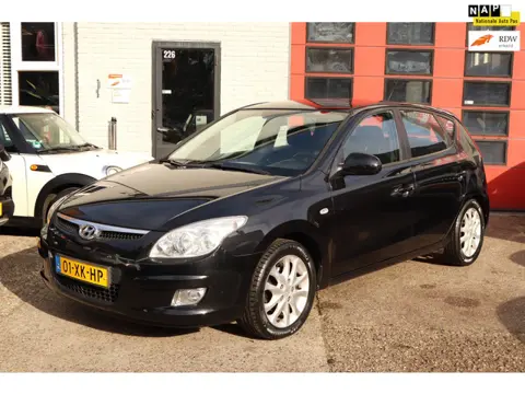 Hyundai I30 1.6i Dynamic Luxe , AIRCO, SPORTVELGEN,