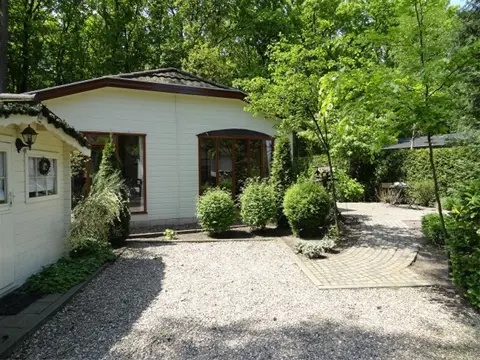 Te huur luxe en compleet vakantiechalet op de Veluwe te midd