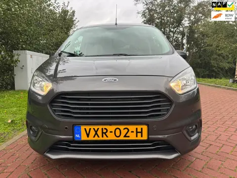 Ford Transit Courier 1.0 Limited EcoBoost S&S BENZINE