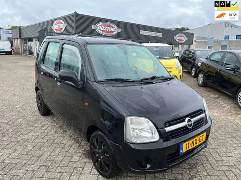 Opel Agila 1.2-16V Essentia(st-bekr,trekhaak,bj04,1199,-)
