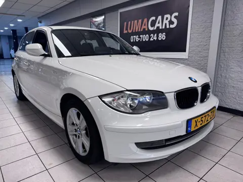 BMW 1-serie 116i Business Line Sport | Carplay | Stoelverw.