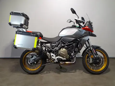 QJMOTOR SRT 700 SX TOURING (bj 2026)