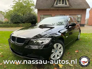 BMW 3 Serie 318i Automaat | 72170KM!!! Nieuwstaat!!!