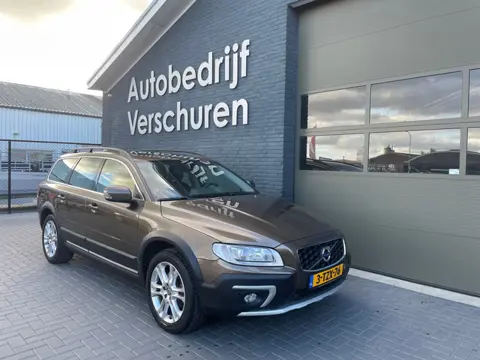 Volvo XC70 2.0 T5 FWD Nordic+ schuifdak stoelverwarming trekhaak