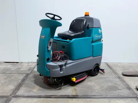 Tennant T7 opzit schrobmachine 2015 accu 2021 Disk HL1314