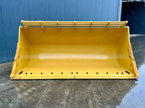 Cat 980H incl. cutting edge + side protectors (bj 2026)
