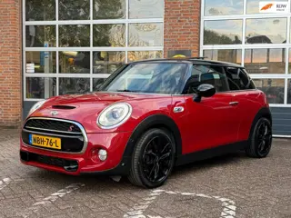 Mini 3-Deurs 2.0 Cooper S Chili Serious Business, Navi, Camera, Cruise, panodak
