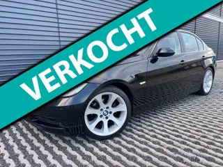 BMW 3-serie 320i High Executive | Automaat | Dealer Onderhouden