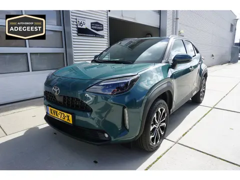 Toyota Yaris Cross 1.5 Hybrid 115 Dynamic Comfort Pack! |Navi|Carplay|PDC V+A|Dodehoek|Stoel en stuu