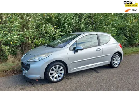 Peugeot 207 1.6-16V XS Première
