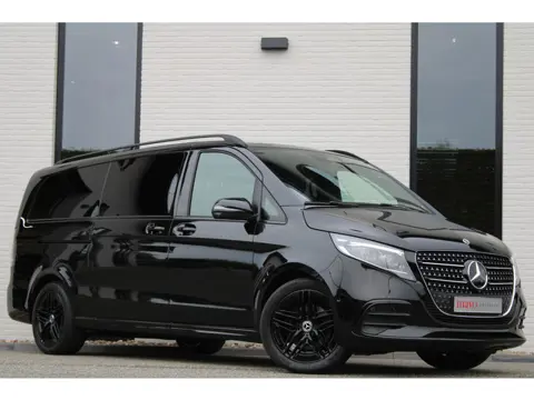Mercedes-Benz V-Klasse 300d / XXL / AMG / DC / 4-Matic / Elec Stoelen / Stoel ventilatie / Burmester
