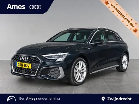 Audi A3 Sportback 40 204pk TFSIe S-Line Parkeersensoren achter | Navigatiesysteem | Verwarmbare voor