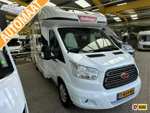 Challenger Mageo 378 XLB QUEENSBED   AUTOMAAT