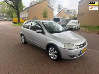 Opel Corsa AUTOMAAT / Eerste eigenaar / 72.000 NAP / Dealer onderhouden