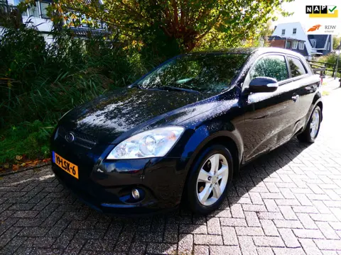 Kia Pro_cee'd 1.4 CVVT X-ecutive 90pk Clima Cruise Leder Navi