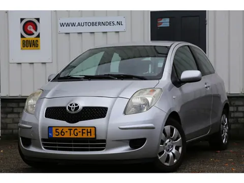Toyota Yaris 1.3 VVTi Sol 4 Cilinder*NL-Auto*Nieuwe APK!*Airco/Stuurbekrachtiging/Elek. Ramen*